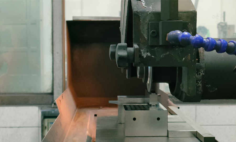 plain-surface-grinding