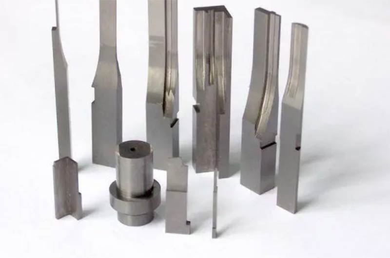 poinçons et matrices de presse en carbures